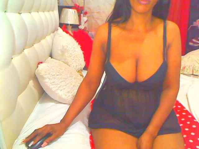 HOTLILLIE webcam