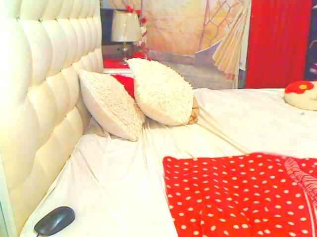 HOTLILLIE webcam
