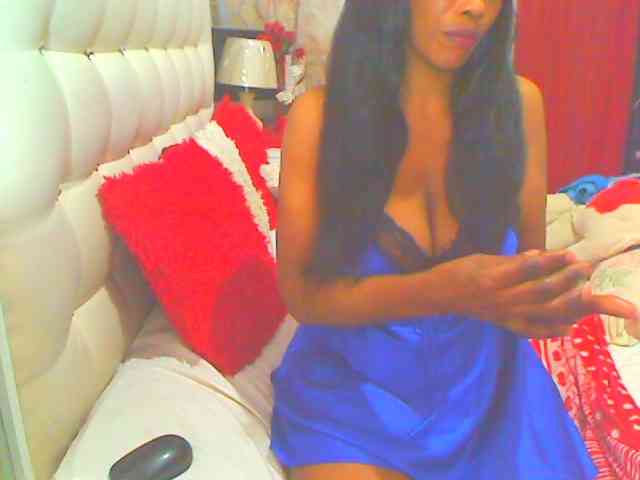 HOTLILLIE webcam
