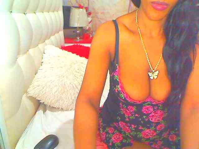 HOTLILLIE webcam