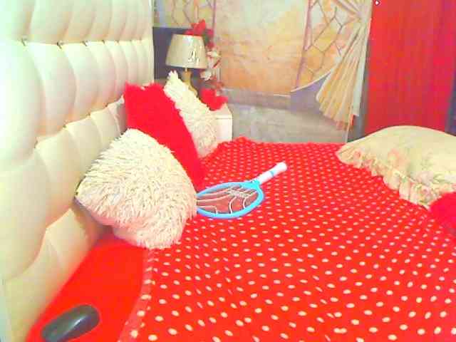 HOTLILLIE webcam