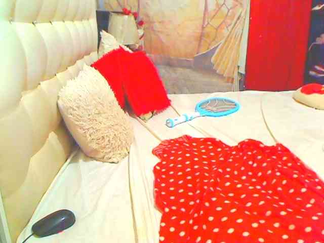 HOTLILLIE webcam