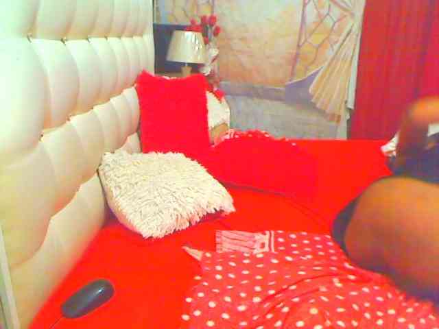 HOTLILLIE webcam