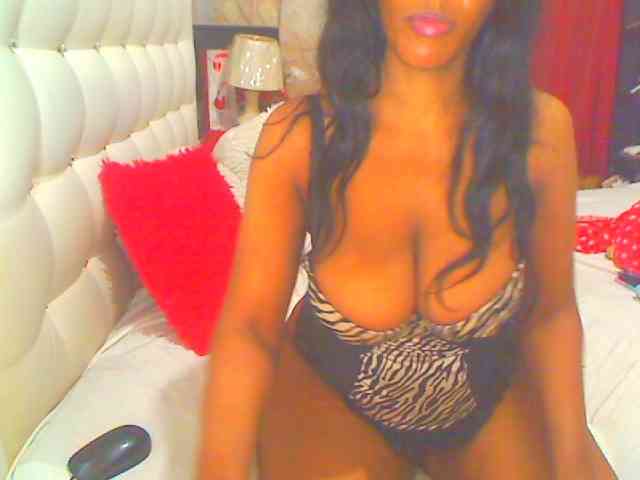 HOTLILLIE webcam