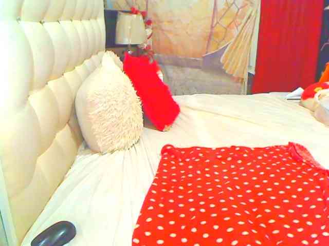 HOTLILLIE webcam