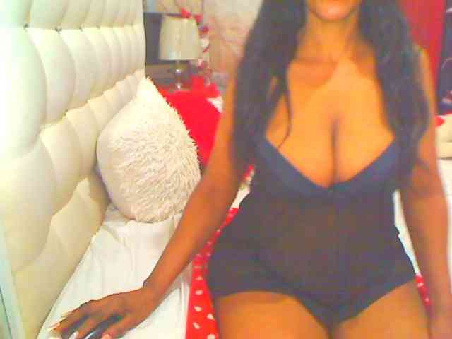 HOTLILLIE webcam