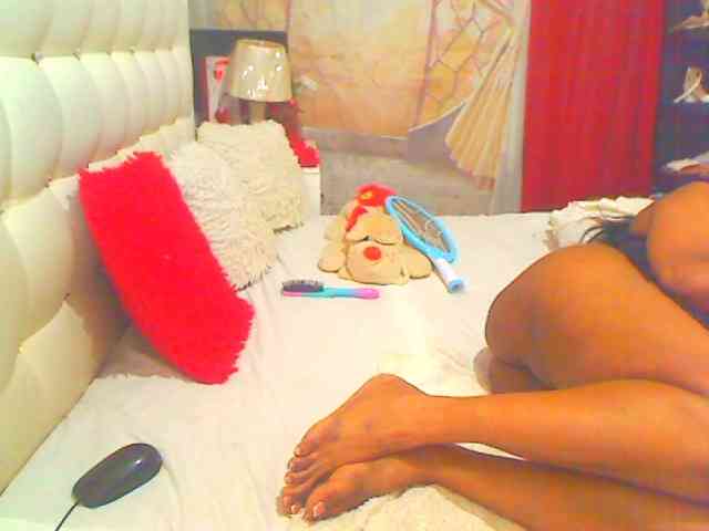 HOTLILLIE webcam
