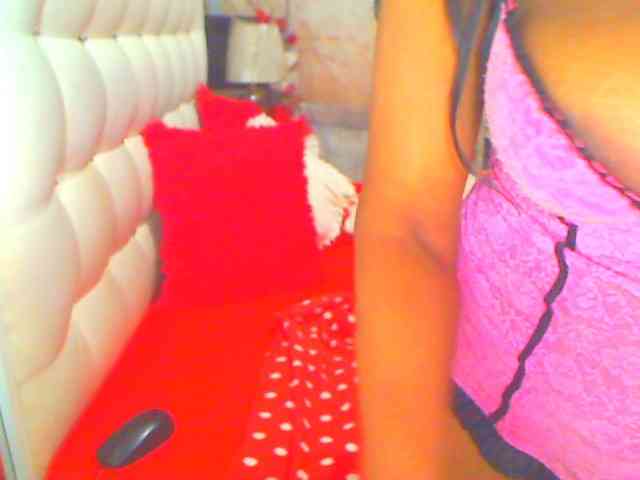 HOTLILLIE webcam