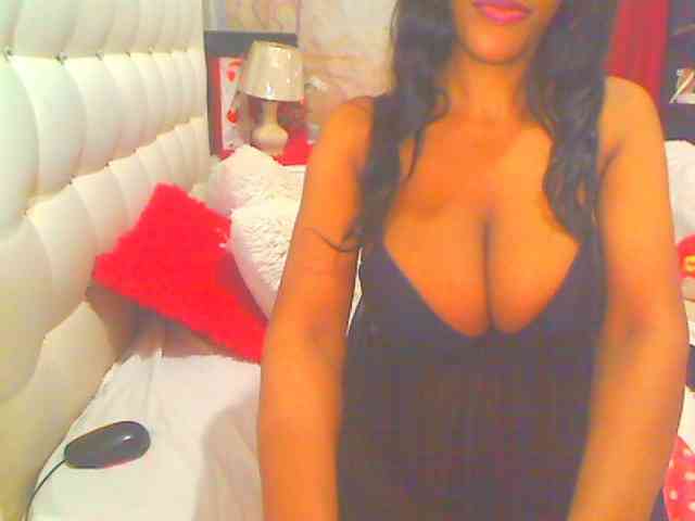 HOTLILLIE webcam
