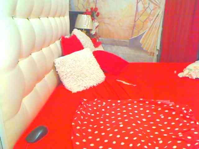 HOTLILLIE webcam