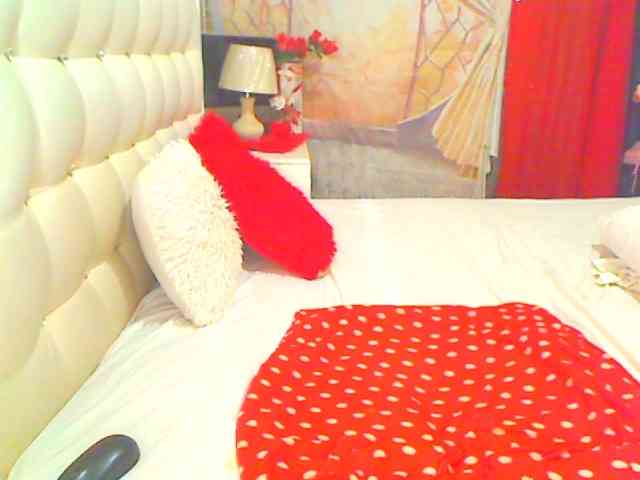 HOTLILLIE webcam