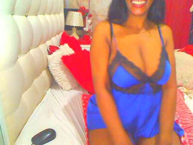 HOTLILLIE webcam