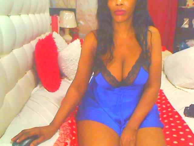 HOTLILLIE webcam