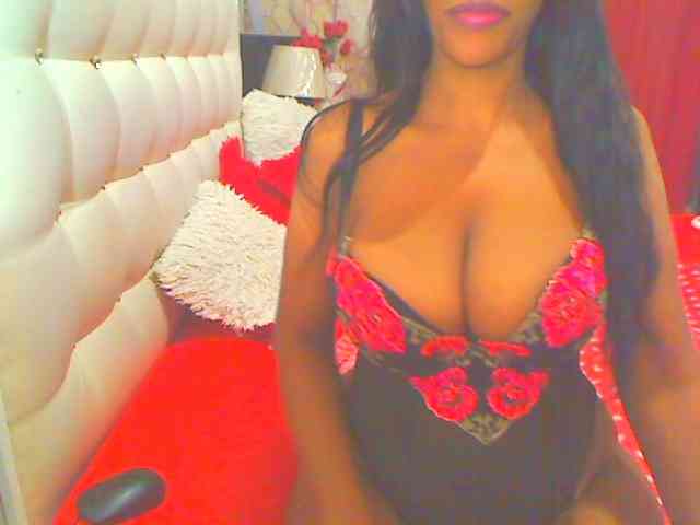 HOTLILLIE webcam