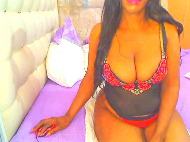 free strip chat HOTLILLIE