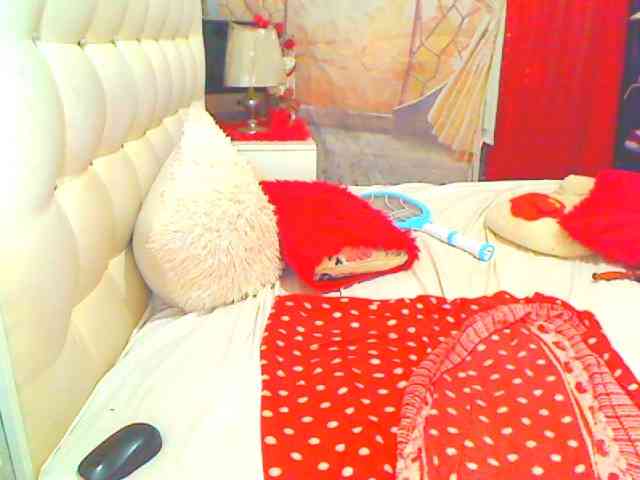 HOTLILLIE webcam