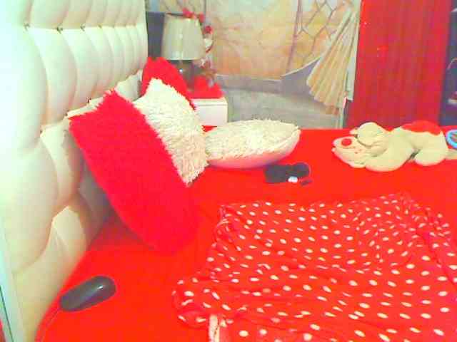 HOTLILLIE webcam