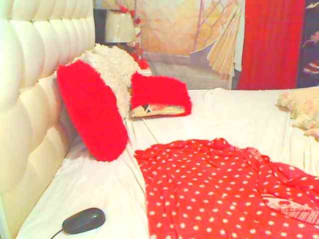 HOTLILLIE webcam