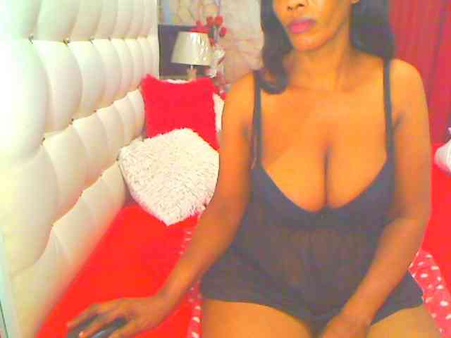 HOTLILLIE webcam