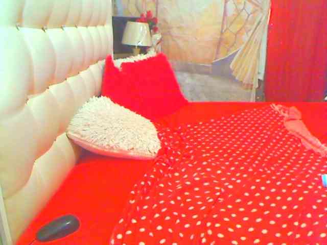 HOTLILLIE webcam