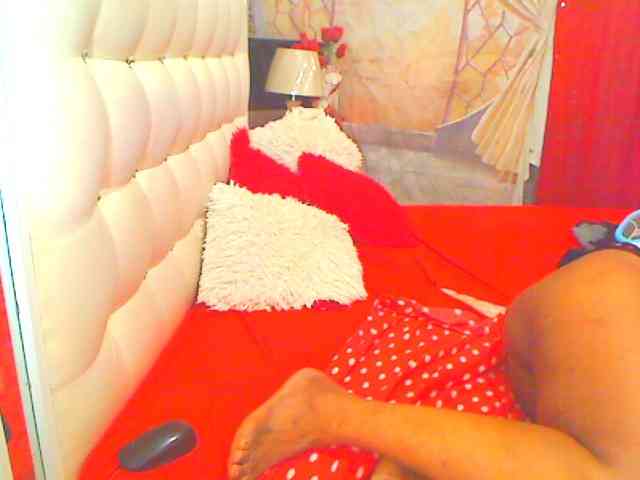 HOTLILLIE webcam