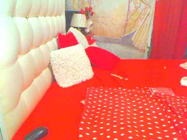 HOTLILLIE webcam