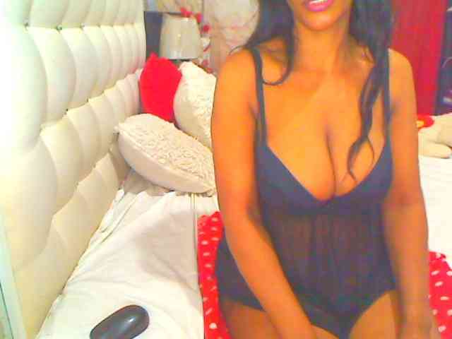 HOTLILLIE webcam