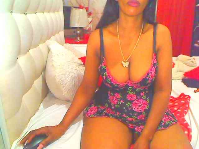 HOTLILLIE webcam