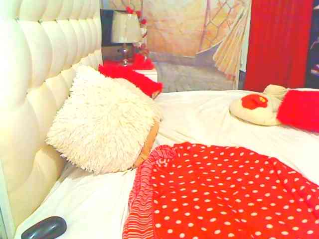 HOTLILLIE webcam