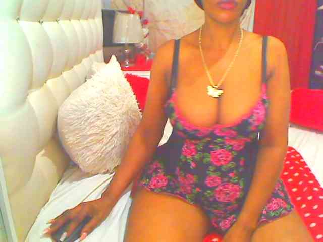 HOTLILLIE webcam