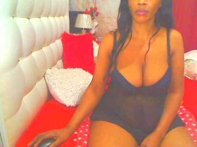 HOTLILLIE webcam
