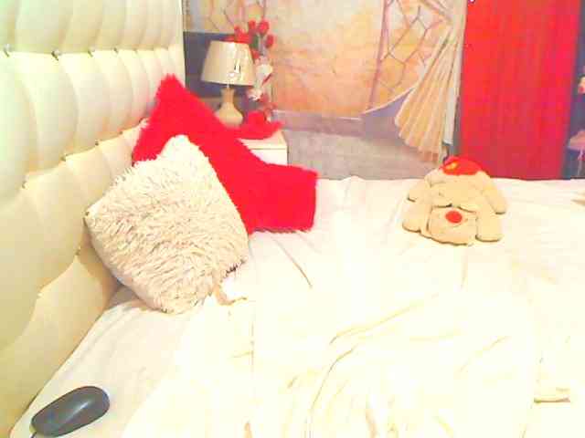 HOTLILLIE webcam