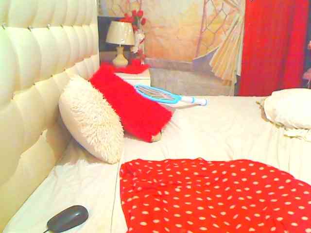HOTLILLIE webcam
