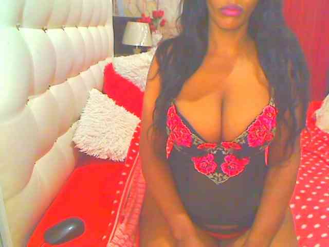 HOTLILLIE webcam