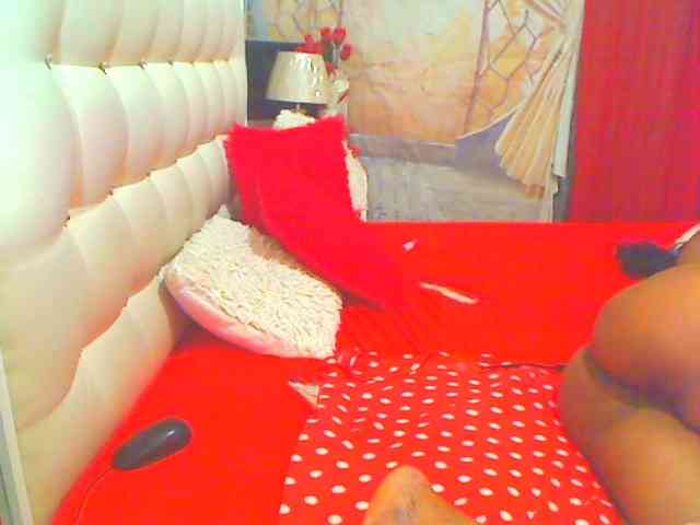 HOTLILLIE webcam
