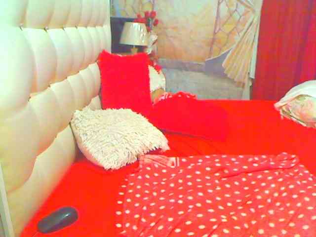 HOTLILLIE webcam