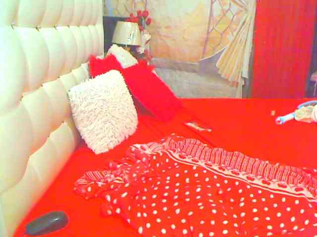 HOTLILLIE webcam