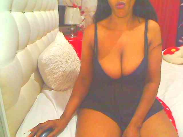 HOTLILLIE webcam