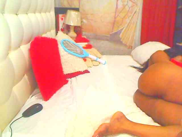 HOTLILLIE webcam
