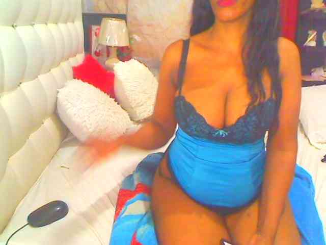 HOTLILLIE webcam