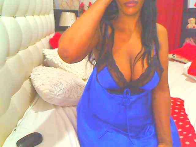 HOTLILLIE webcam