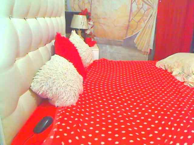 HOTLILLIE webcam