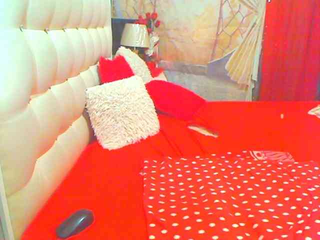 HOTLILLIE webcam