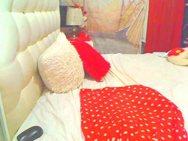 HOTLILLIE webcam