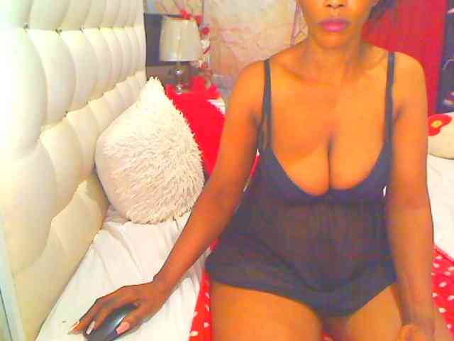 HOTLILLIE webcam