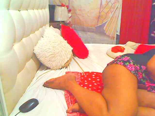 HOTLILLIE webcam