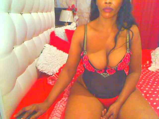 strip chat nude HOTLILLIE