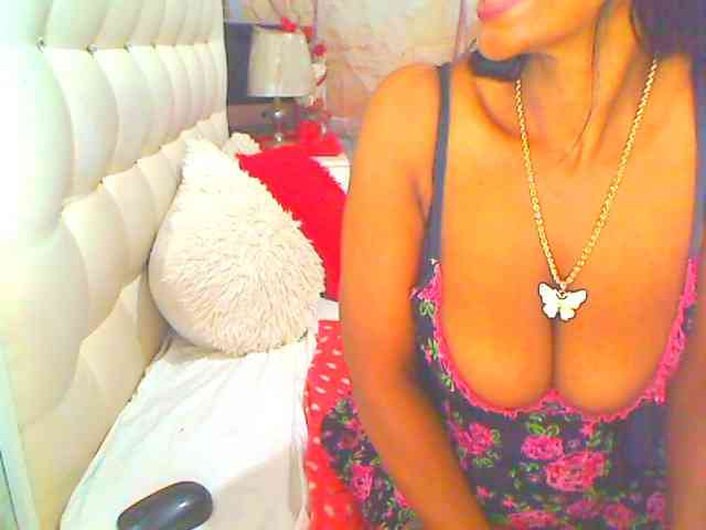 HOTLILLIE webcam