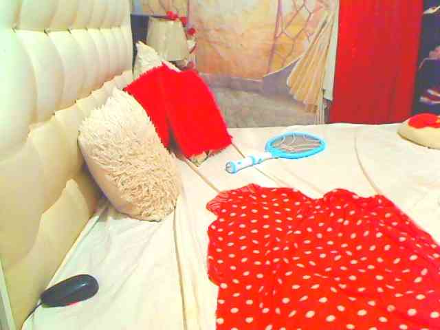HOTLILLIE webcam