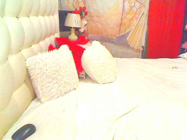 HOTLILLIE webcam